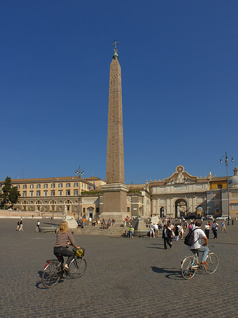 Obelisk mit dem Porta del Popolo - Latium (Rom) (Rom)